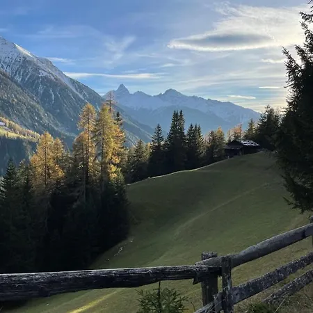 Chalet Chalet Og Harfe *