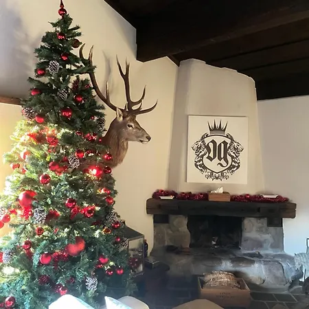 Chalet Og Harfe *